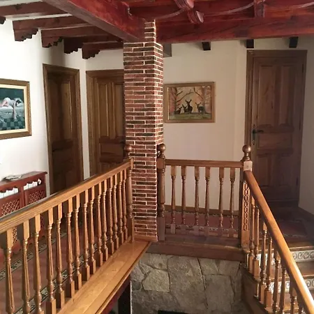 House With 4 Bedrooms In De Gredos, With Wonderful Mountain View... *