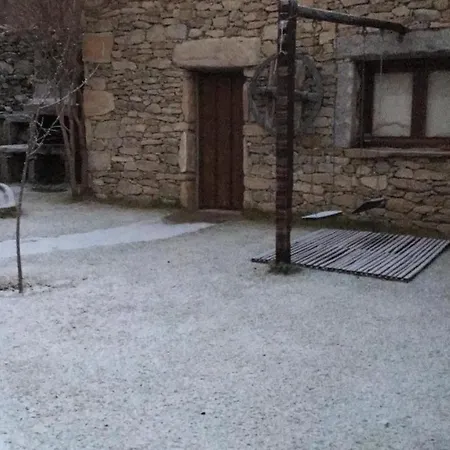 House With 4 Bedrooms In De Gredos, With Wonderful Mountain View... Appartement Navarredonda