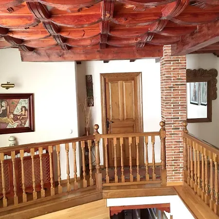 Appartement House With 4 Bedrooms In De Gredos, With Wonderful Mountain View...