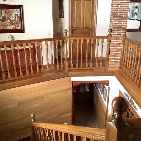 House With 4 Bedrooms In De Gredos, With Wonderful Mountain View... Navarredonda